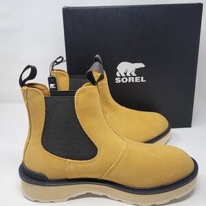 SOREL hi-line Chelsea boots women's size 9